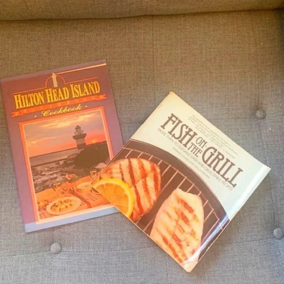 Set 2‎ Cookbooks Hilton Head/Fish on the Grill - Picture 1 of 6